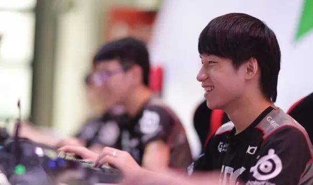 队成为一个 队成为一个