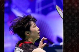 年轻而充满 年轻而充满