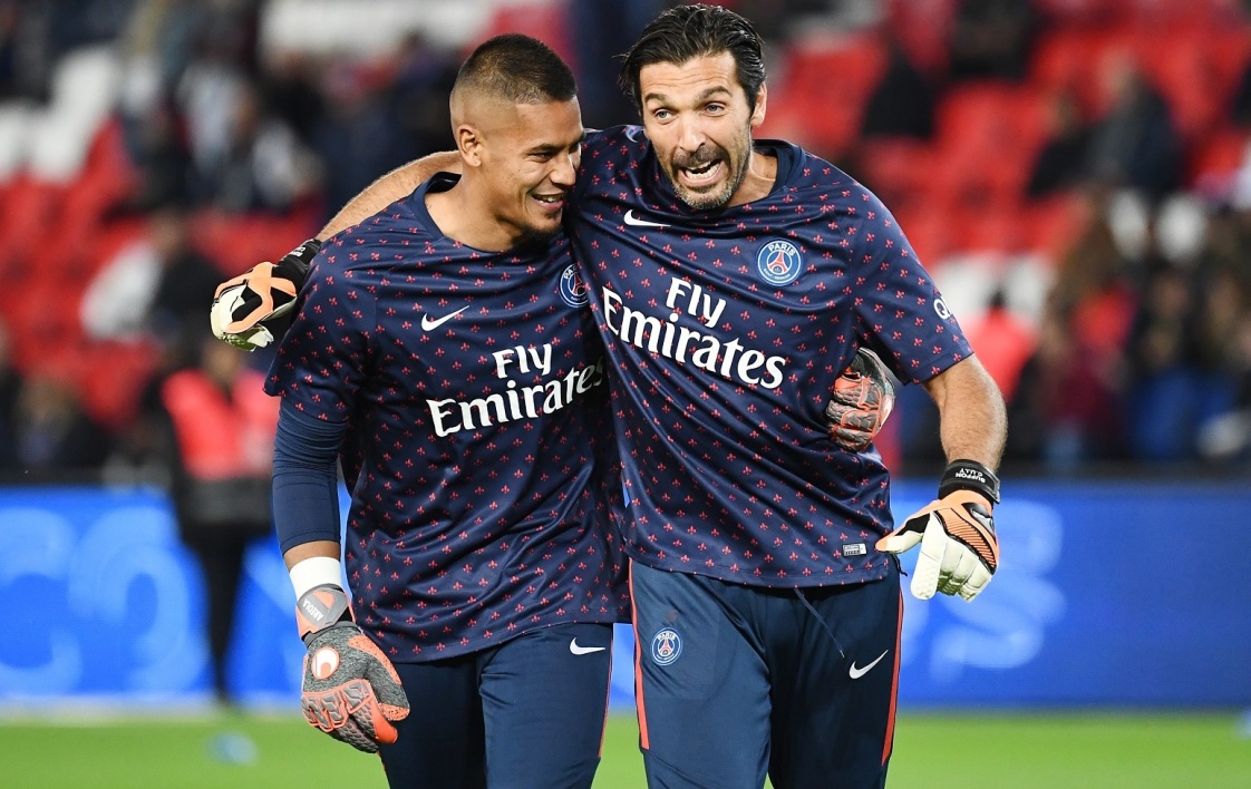 一碰就看裁 一碰就看裁