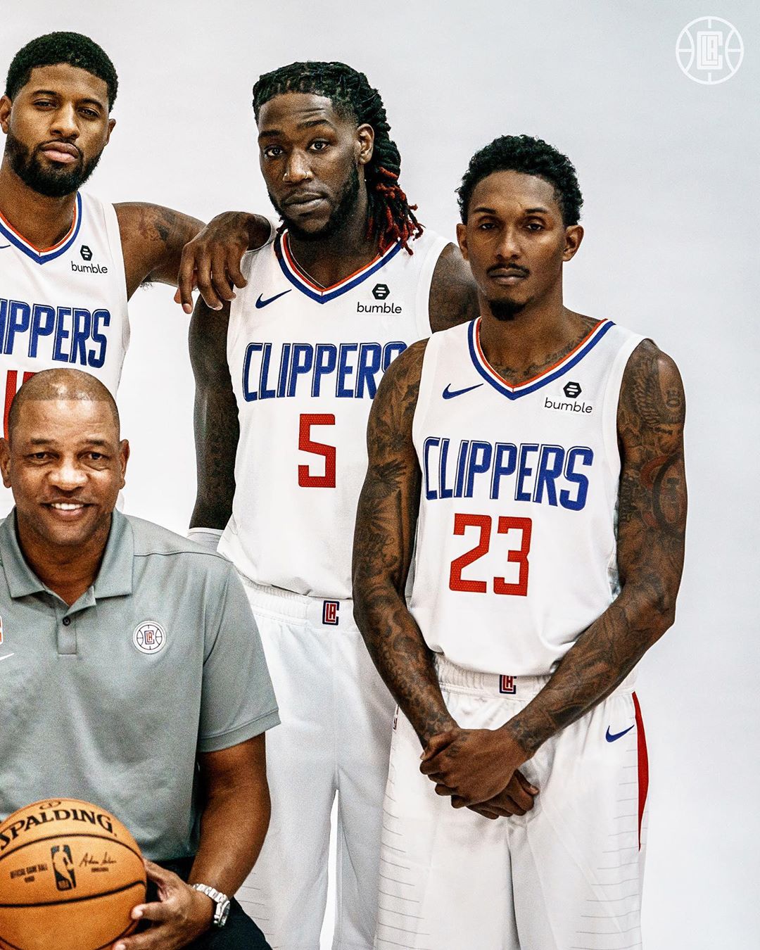 入住小人国世界？腾讯生活模拟新作如何突破传统